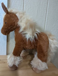 Plush Horses Med Size Realistic Very Cute!