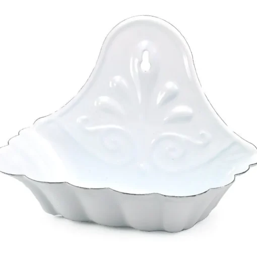Vintage Country Chic: Scalloped White Metal Soap Dish